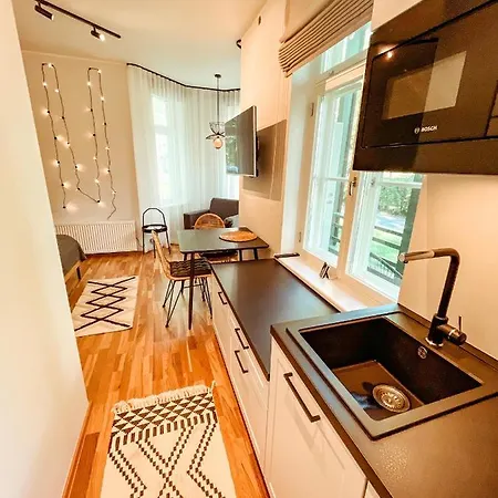 Suvituse Studio By Overnight Apartmán